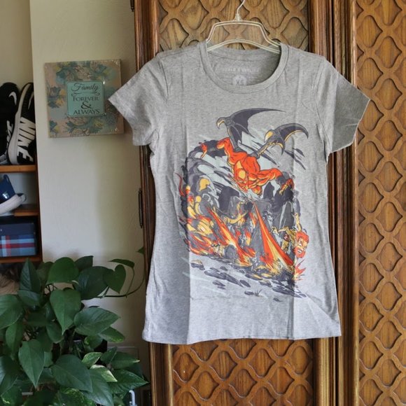 3/$15 Ghosts n Goblins Firebranded Graphic Tee NWT! - Gray, Size XS - Picture 16 of 16